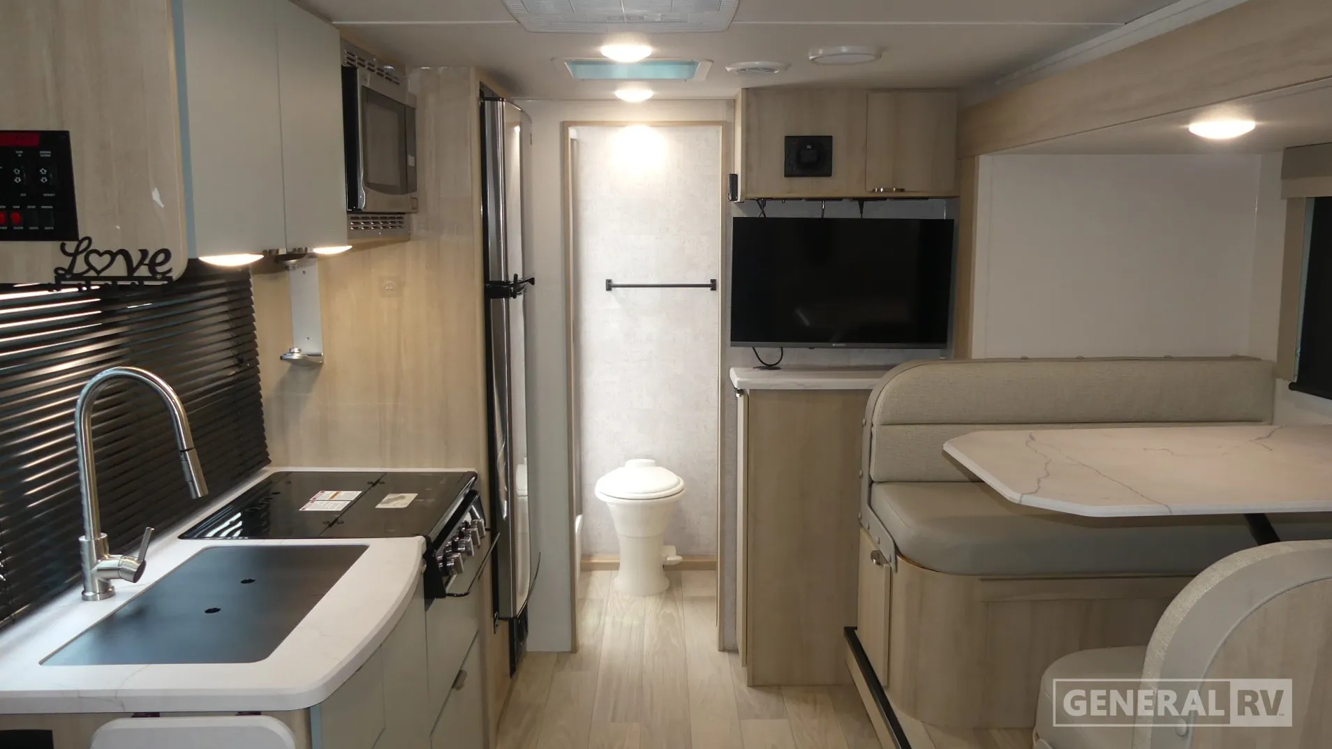 2024 Winnebago Micro Minnie 2108FBS - Photo 3