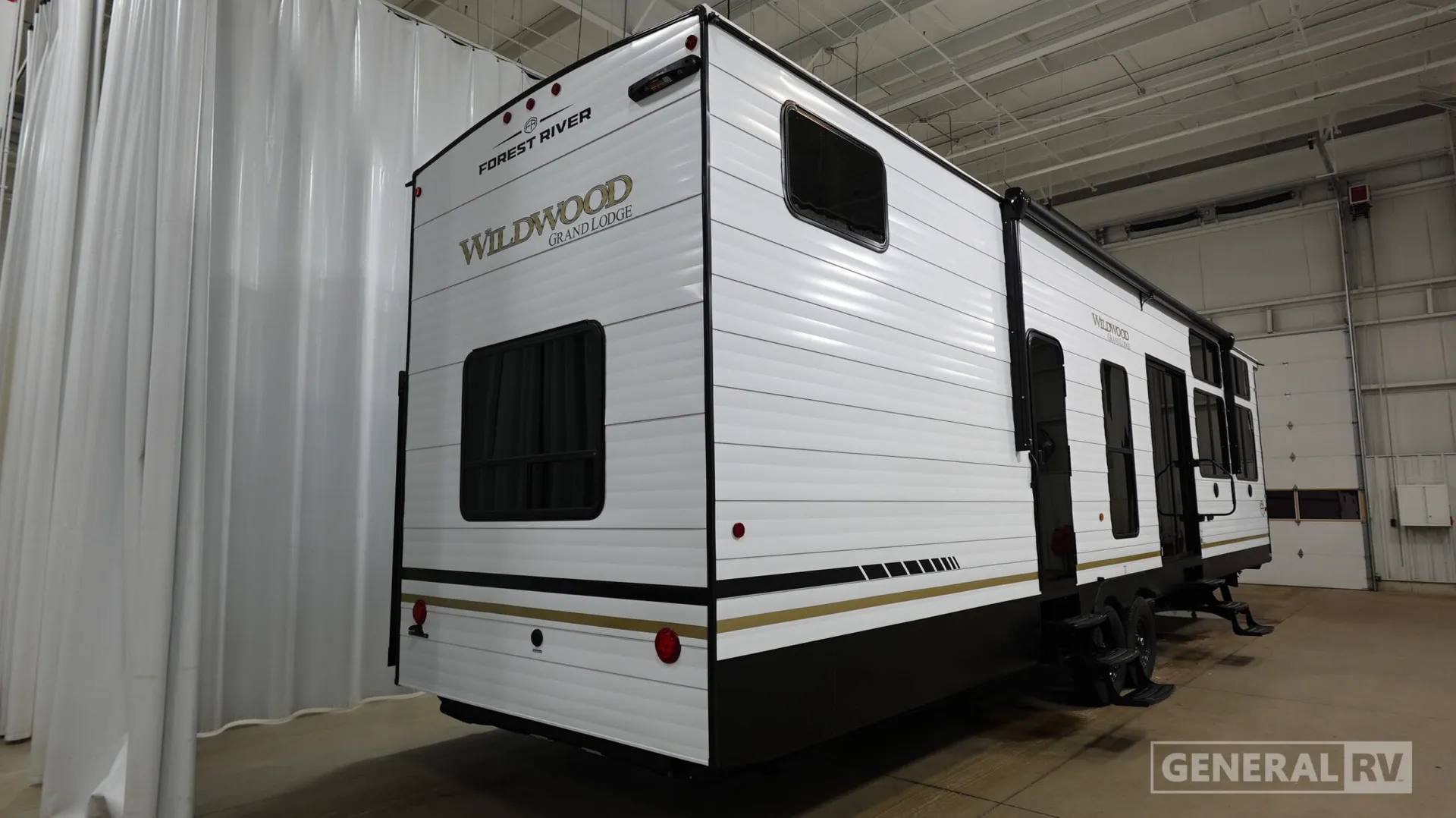 2026 Forest River Wildwood Grand Lodge 40FKP — Photo 7