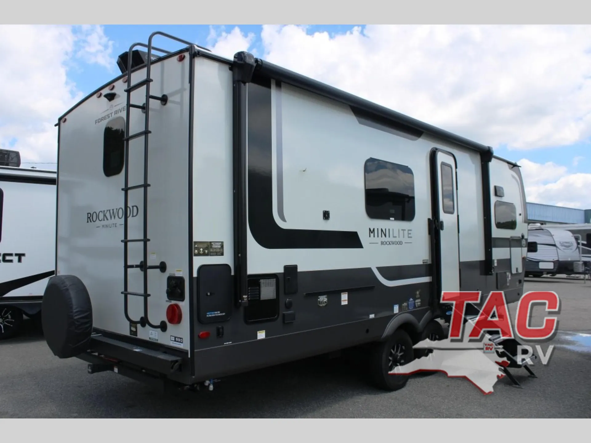 2027 Forest River Rockwood Mini Lite 2523MBR — Photo 5