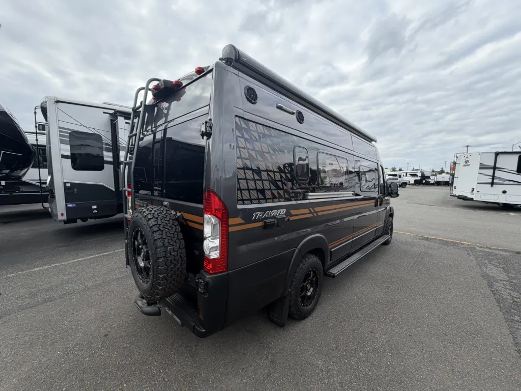 2020 Winnebago Travato 59KL, Photos photo 4
