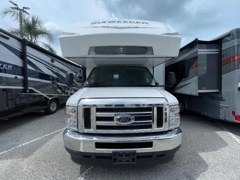 2024 Forest River Sunseeker 2550DS LE - Photo 3