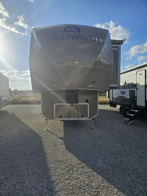 2013 Redwood RV Redwood RW40KB - Photo 2