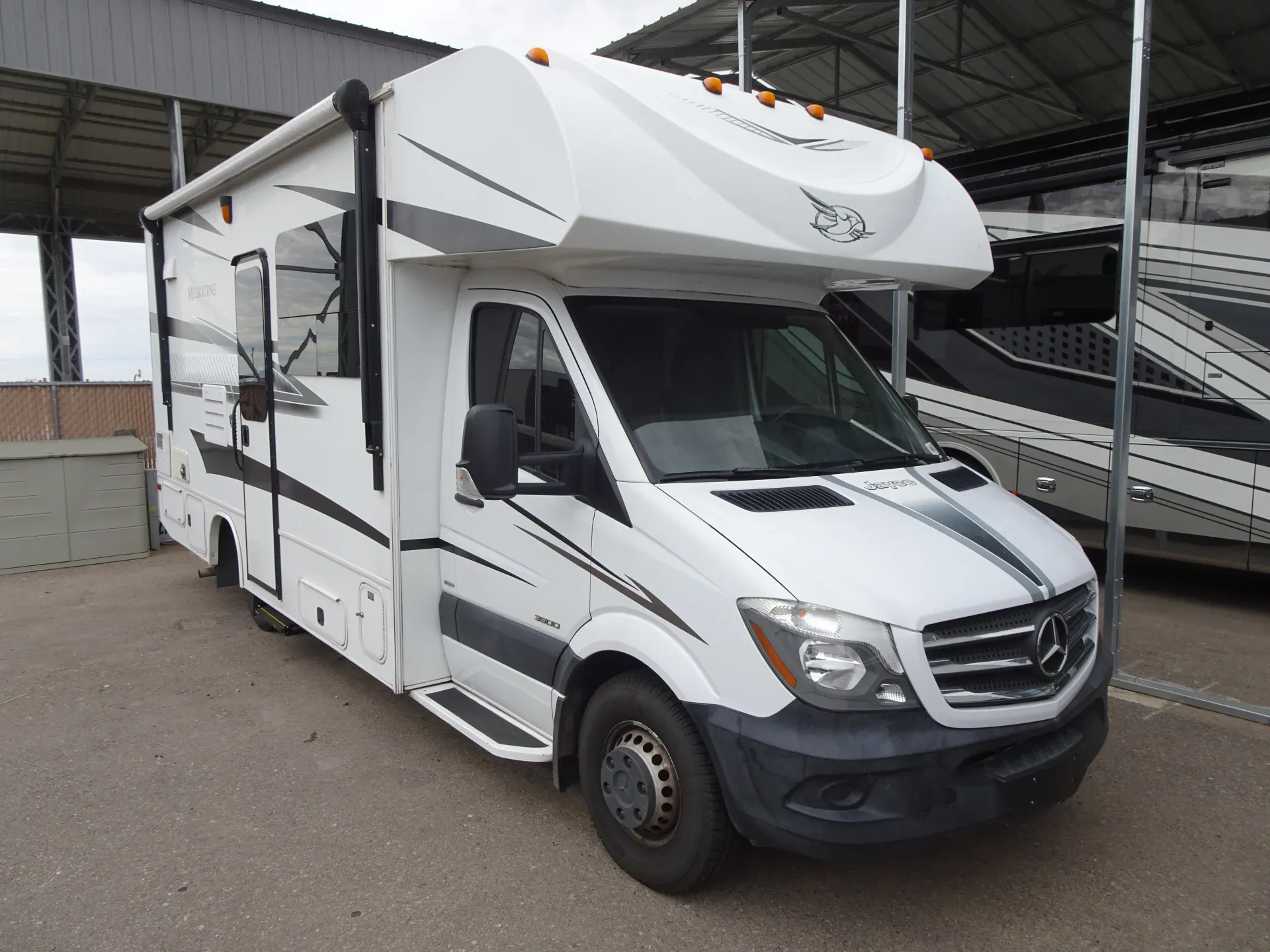 2017 Jayco Melbourne 24M dealer photo 1 from La Mesa RV Center