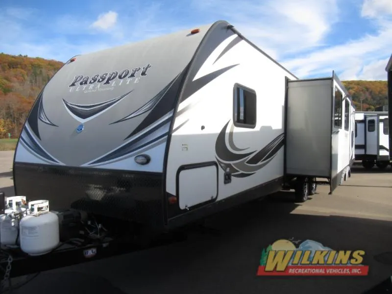 2019 Keystone Passport 3350BH Grand Touring - Photo 3