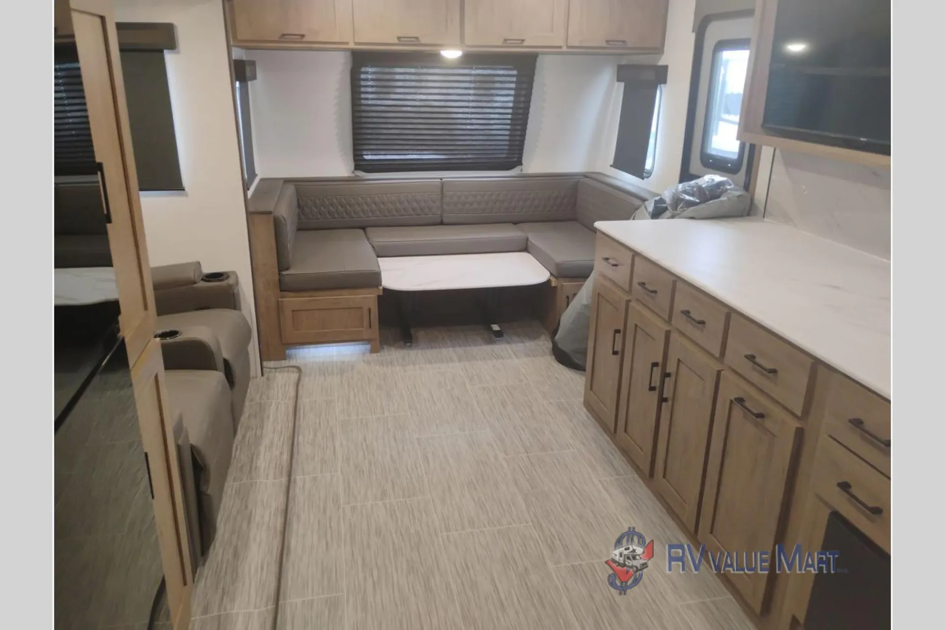 2025 Coachmen Freedom Express Ultra Lite 298FDS - Photo 3