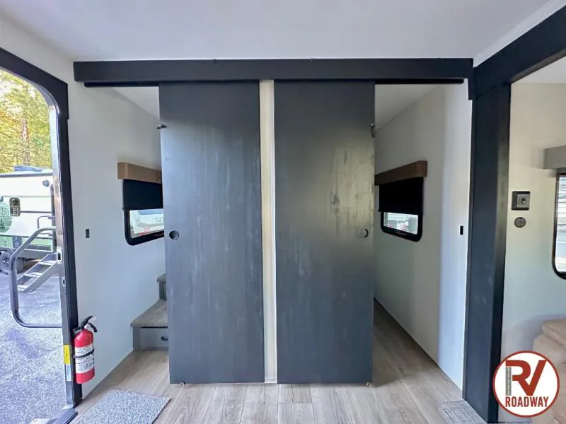 2026 Palomino Puma 337BH, Photos photo 14