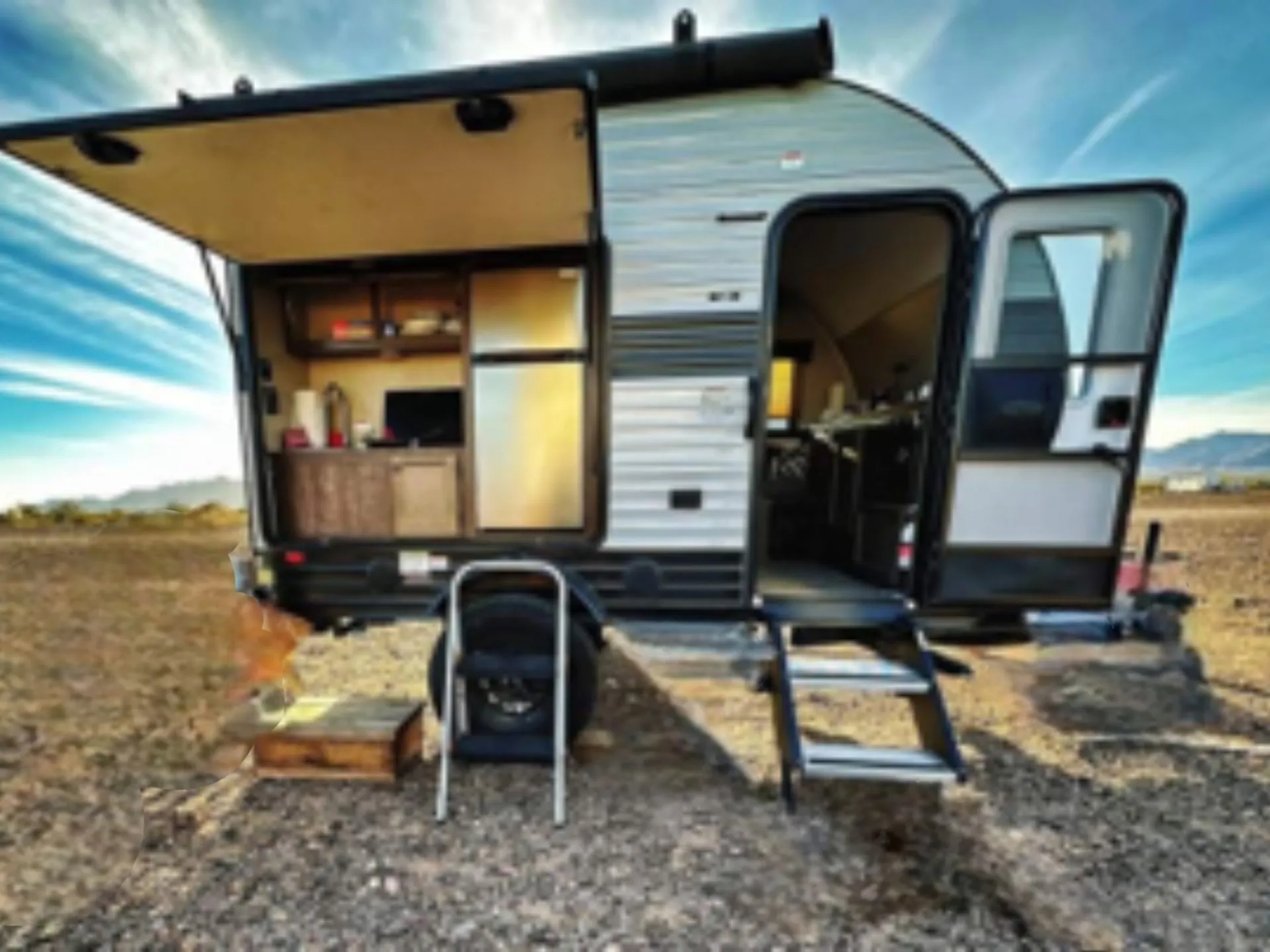 SunRay 119 exterior