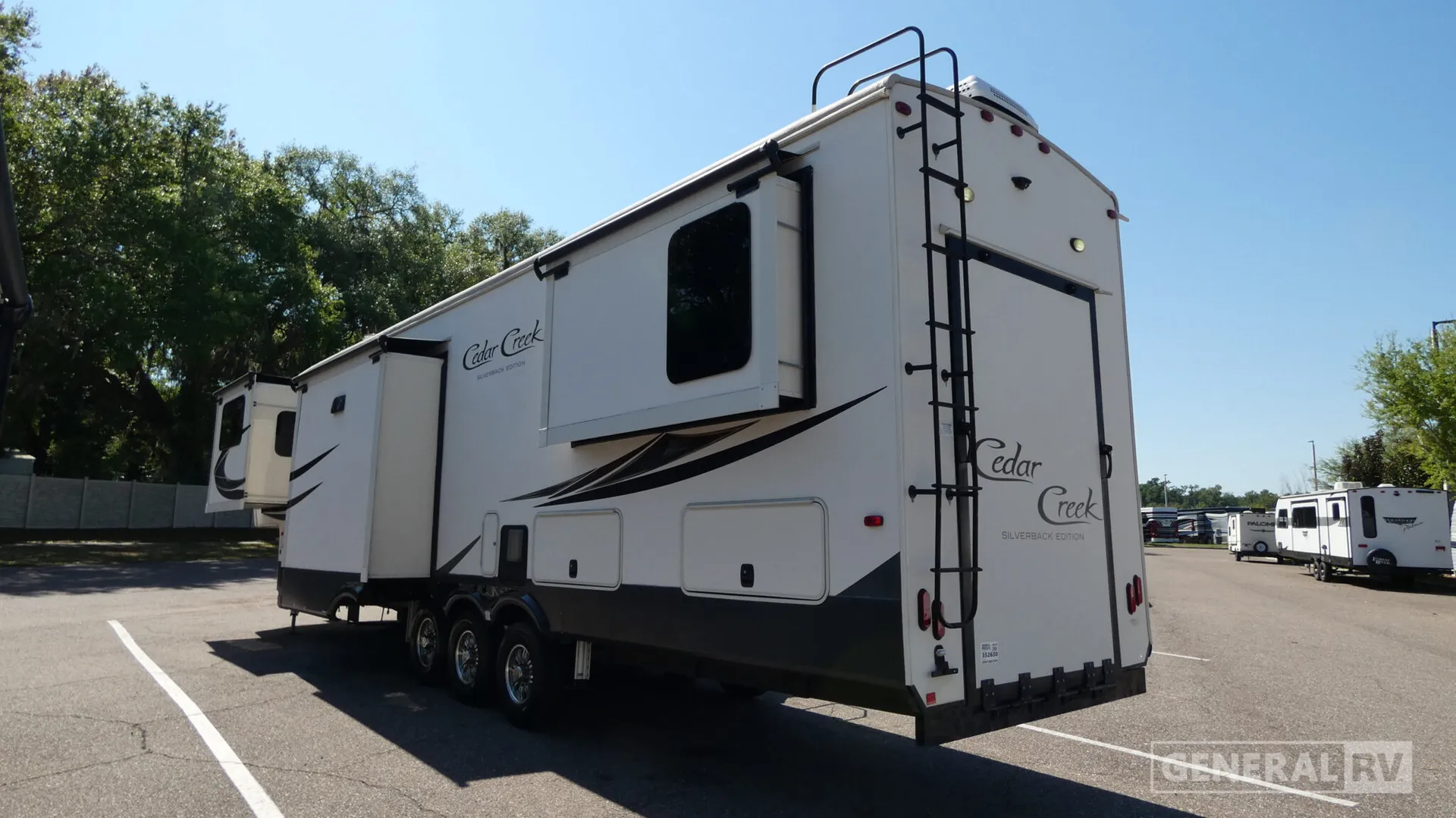 2019 Forest River Cedar Creek Silverback 37RTH - Photo 4