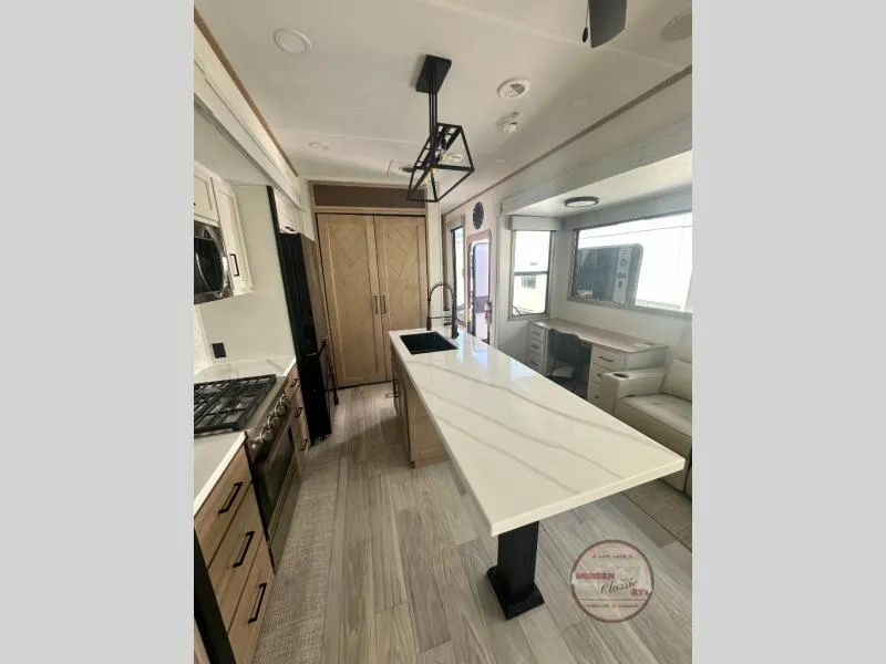 2026 Forest River Sandpiper 3900HBLR - Photo 4