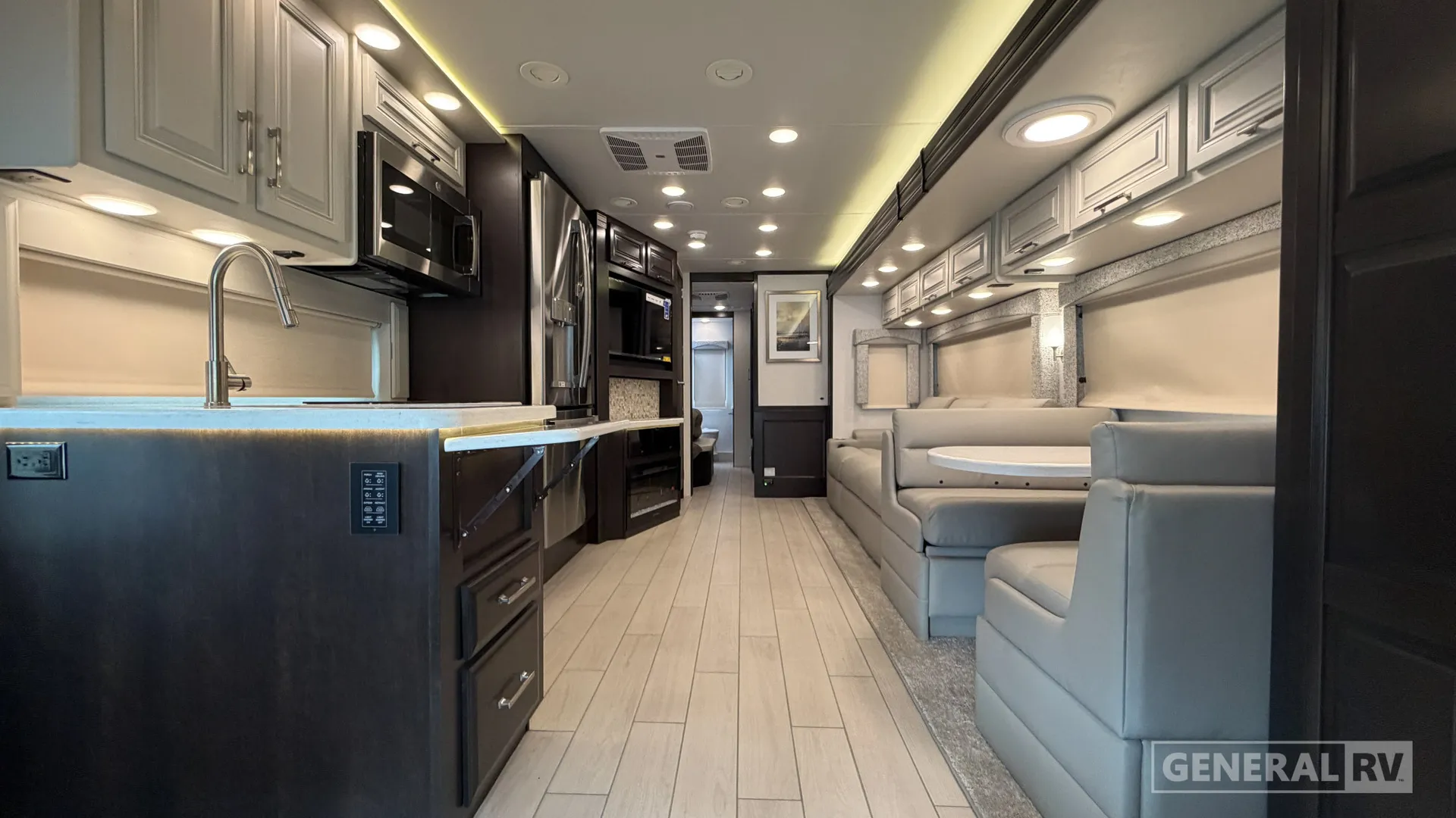 2026 Entegra Coach Accolade XL 37K - Photo 3