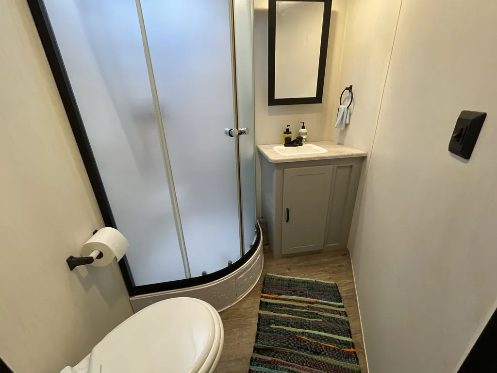 2022 Forest River Vibe 32BH, Photos photo 16