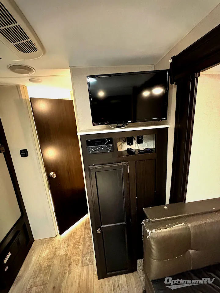 2019 Venture RV Sonic SN220VBH, Photos photo 11