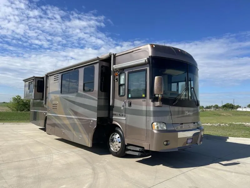 2005 Winnebago Horizon 36RD - Main photo