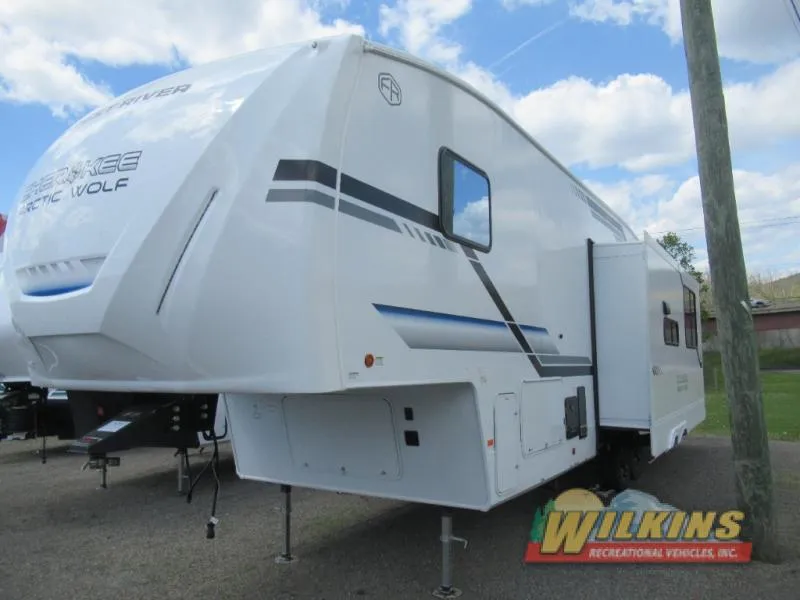 2026 Forest River Cherokee Arctic Wolf 289PANO - Photo 4