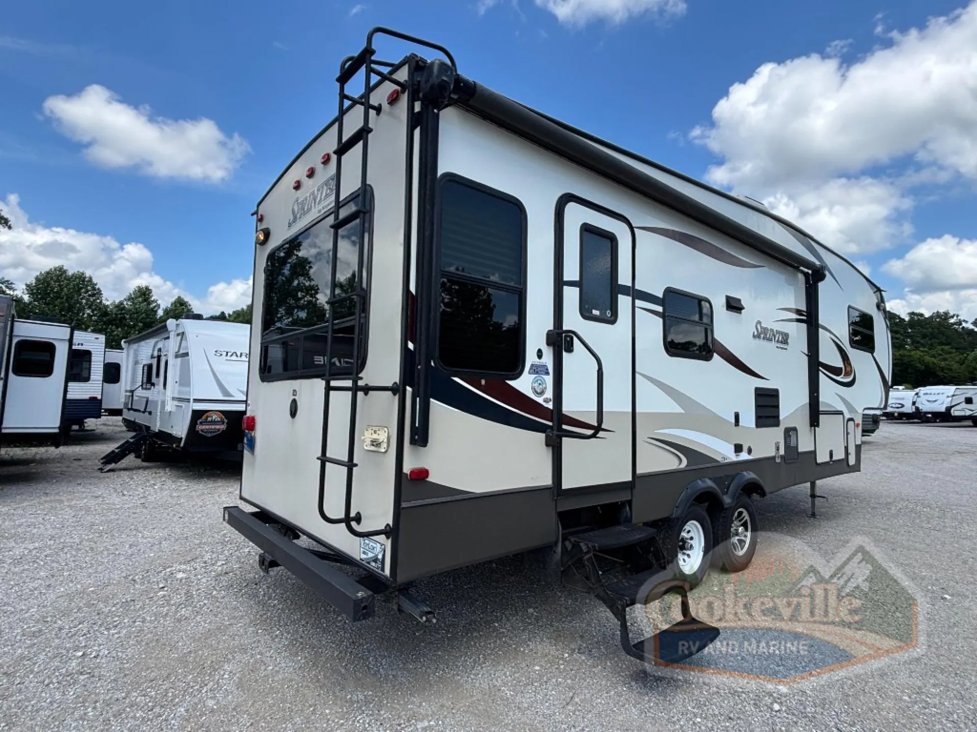 2015 Keystone Sprinter 252FWRLS - Photo 4