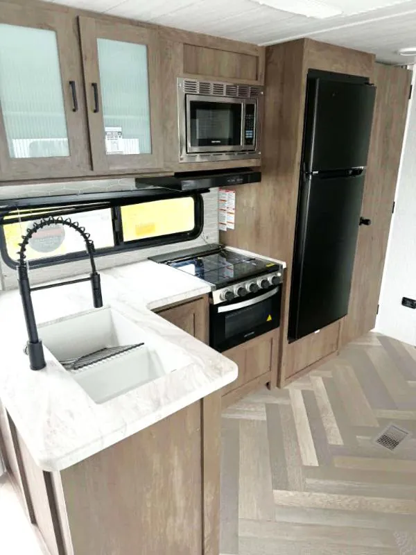 2022 Forest River Wildwood 29VBUD — Photo 6