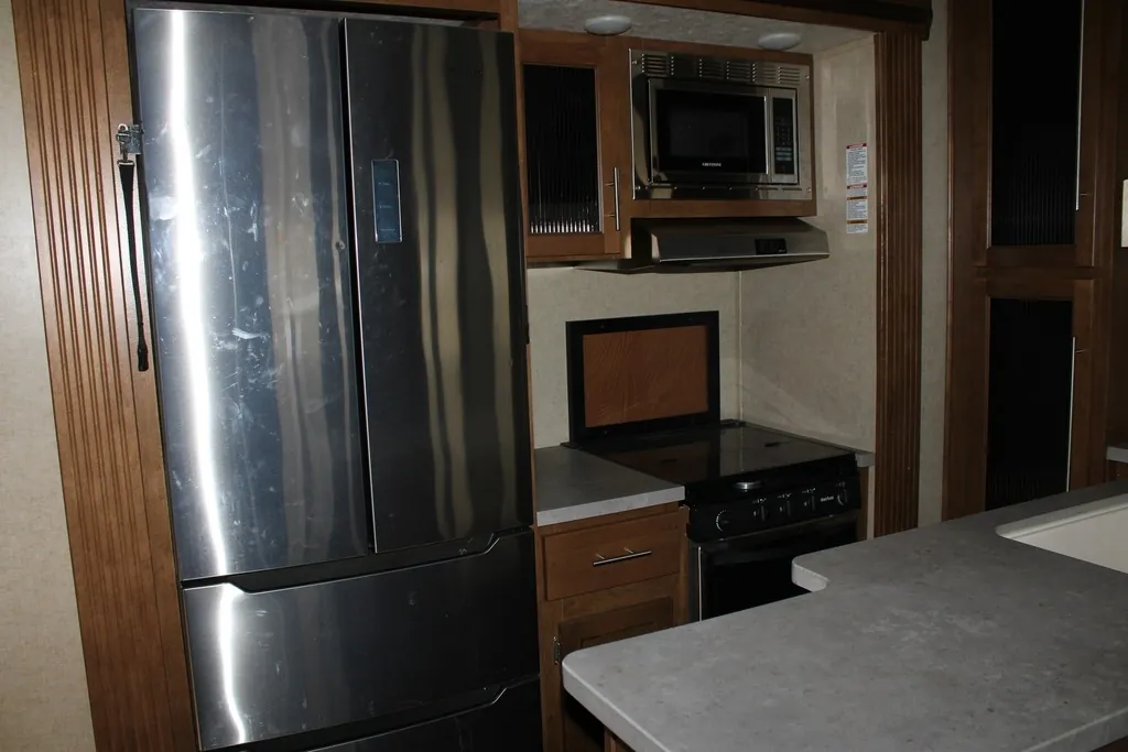 2017 Forest River Sabre 36FRP, Photos photo 19