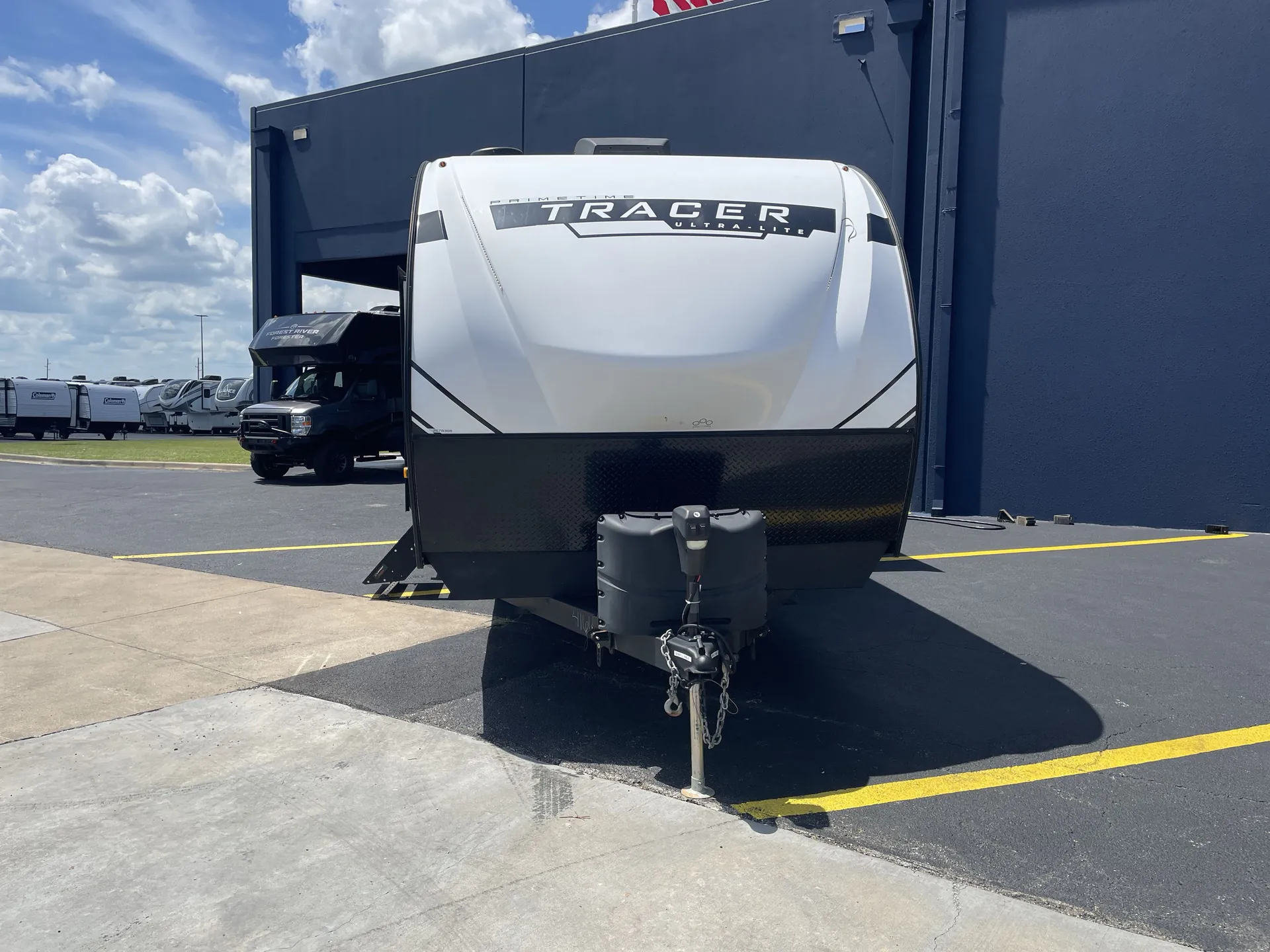 2023 Prime Time Tracer 29RLS — front