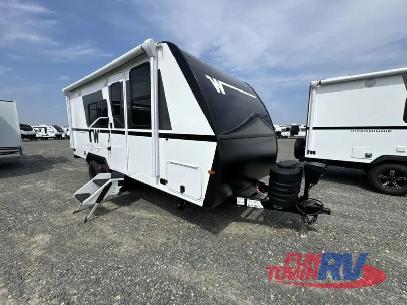 2026 Winnebago Micro Minnie 2108FBS - Photo 3