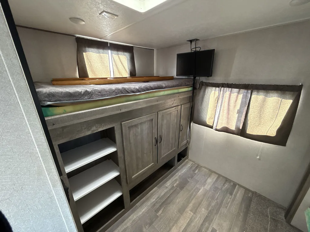 2020 Forest River Vibe 32BH, Photos photo 19