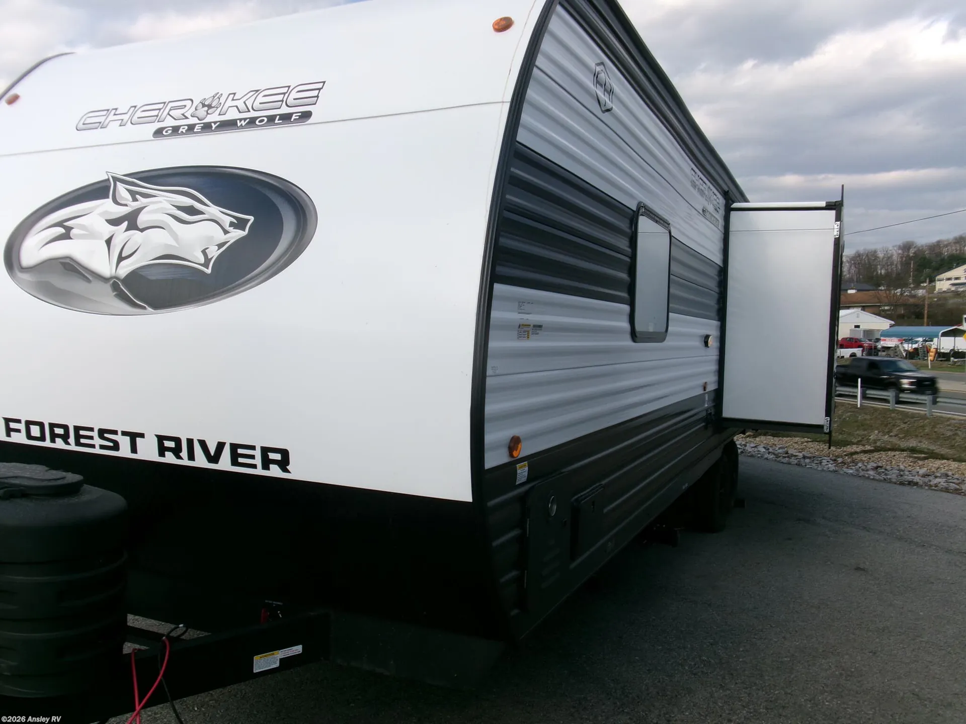 2026 Forest River Cherokee Grey Wolf 26SS — Photo 6