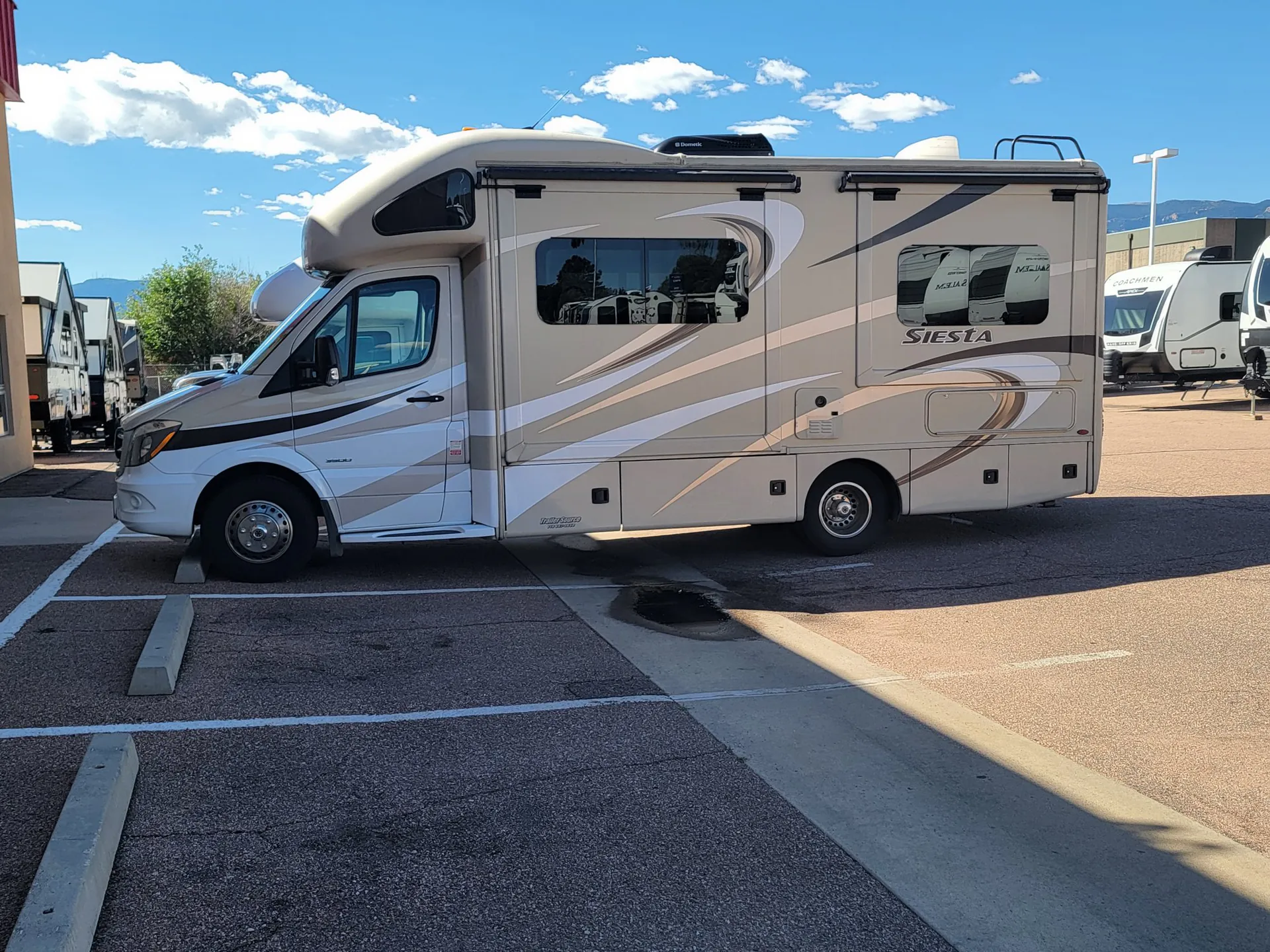 2017 Thor Motor Coach Siesta Sprinter 24SS - Photo 4