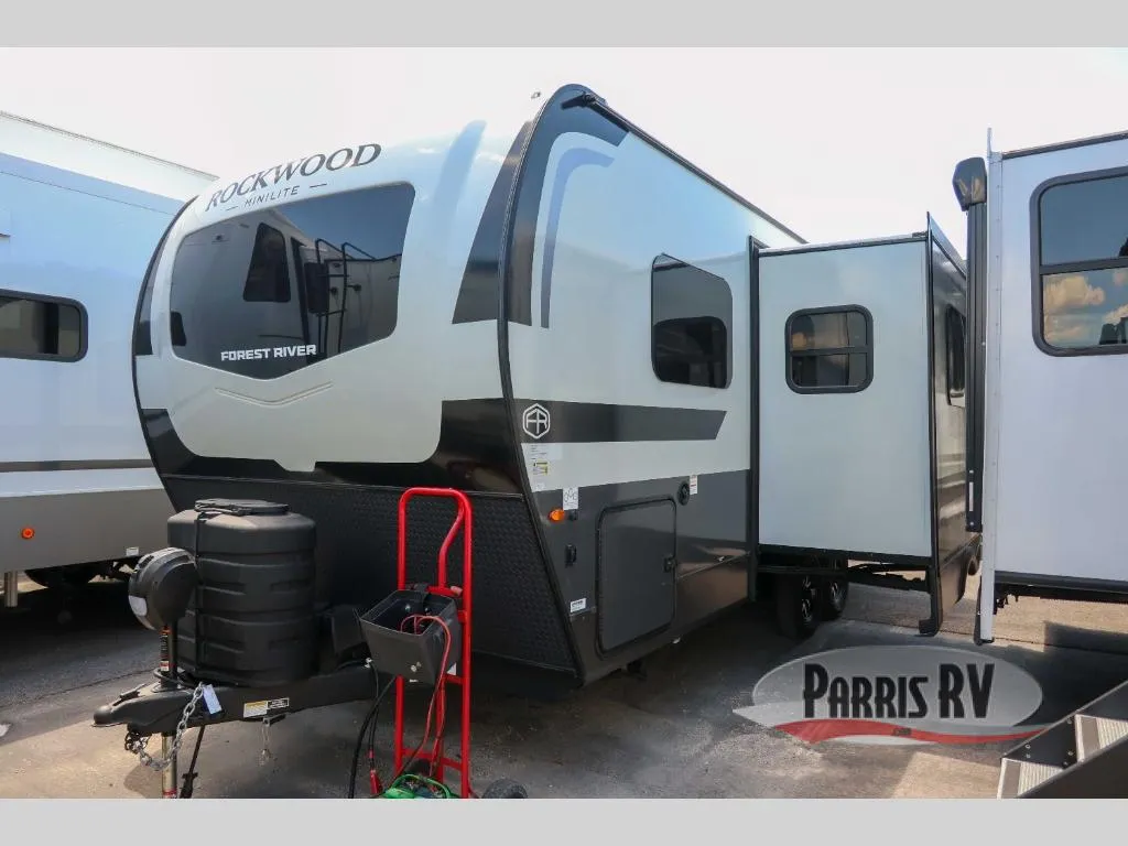 2026 Forest River Rockwood Mini Lite 2205S - Photo 3