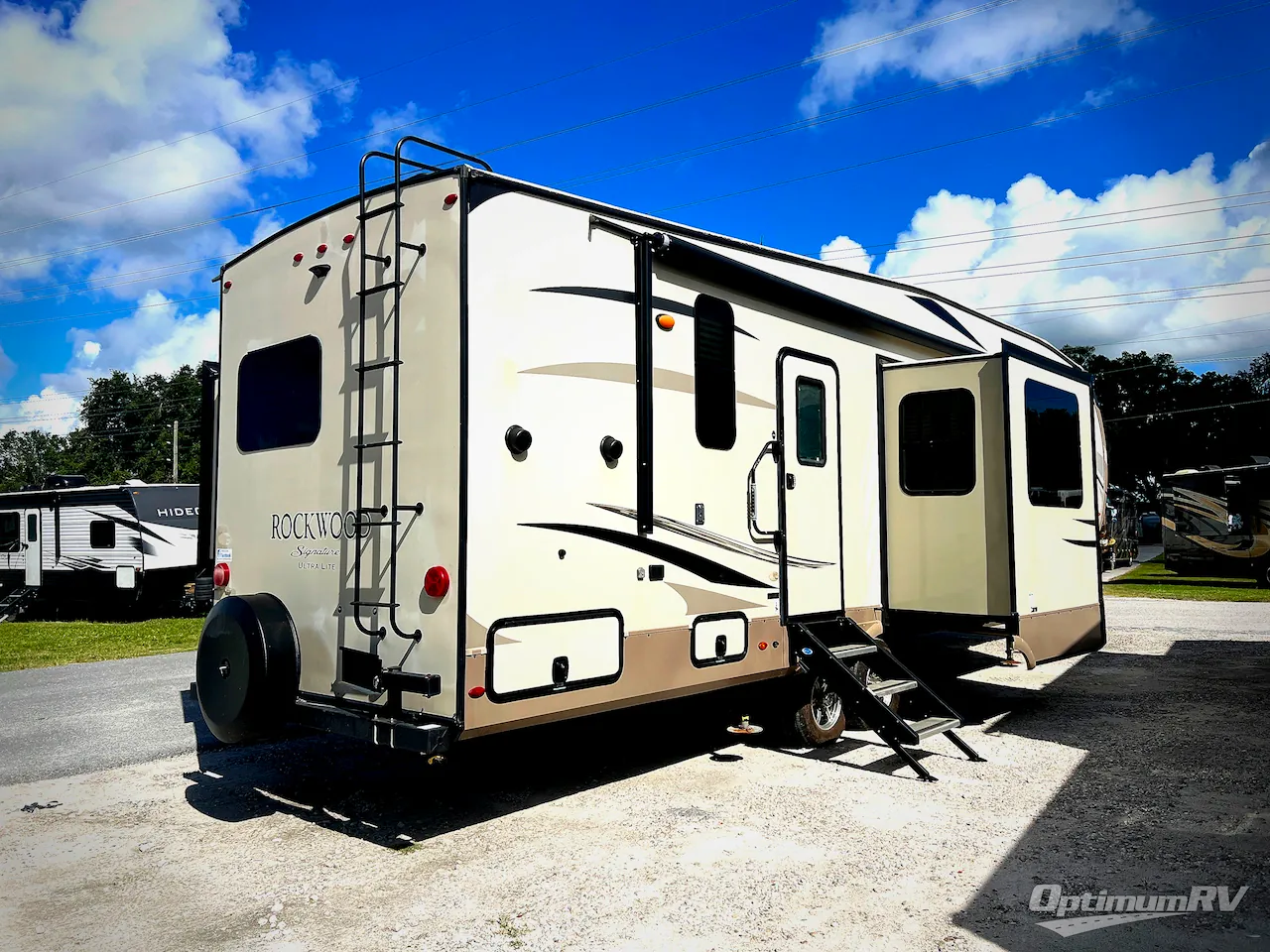 2018 Forest River Rockwood Signature Ultra Lite 8297S - Photo 4