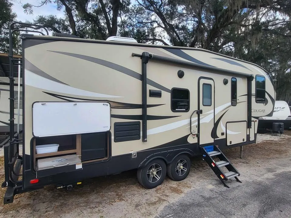 2019 Keystone RV Cougar USED  KEYSTONE 25RSWE - Main photo