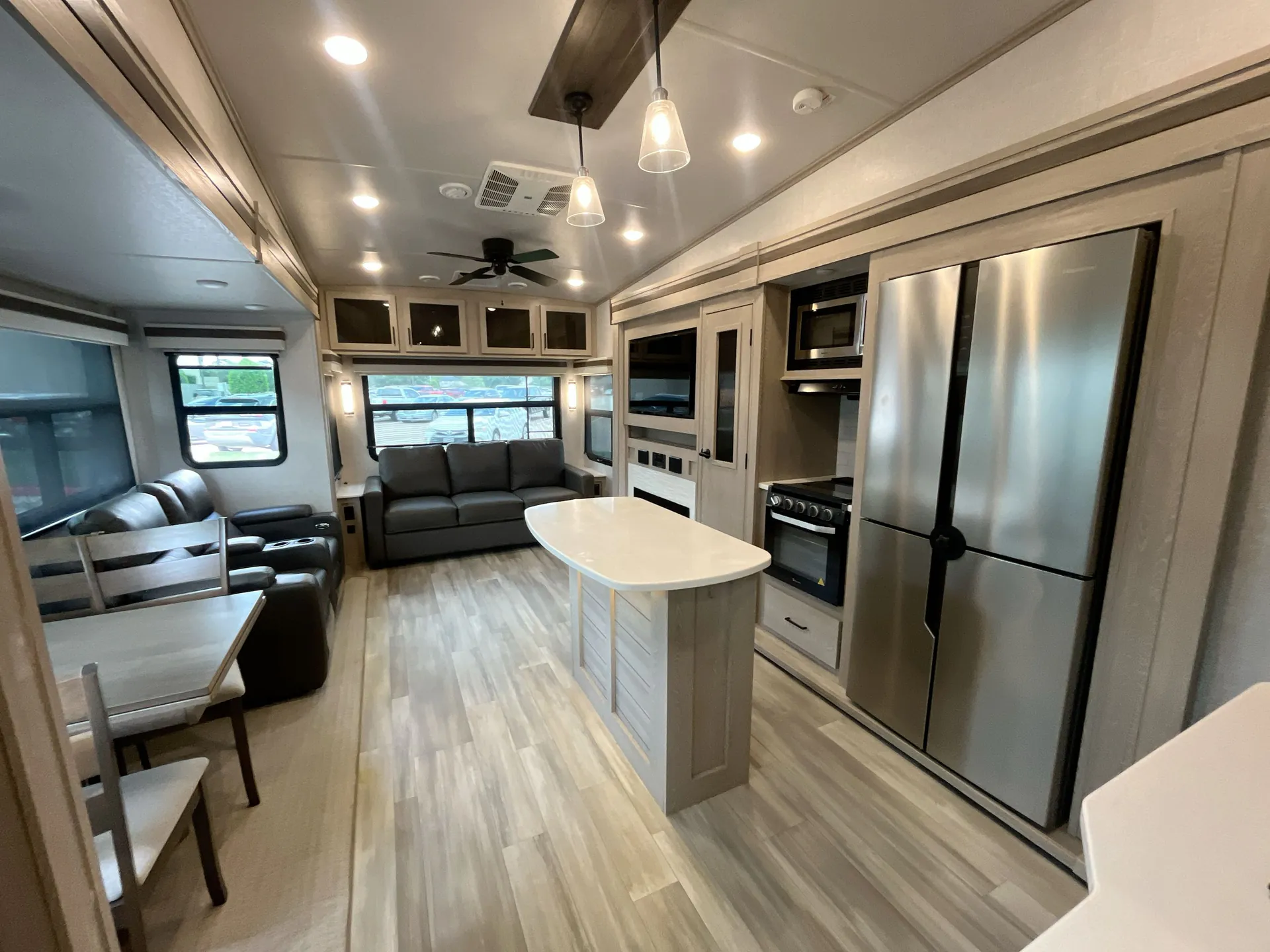 2022 Forest River Rockwood Ultra Lite 2893BS — living area main