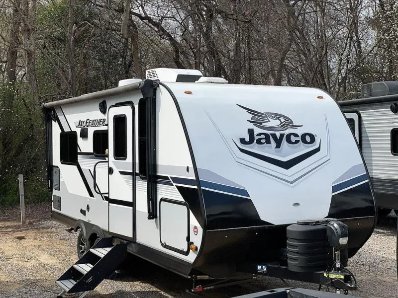 2024 Jayco Jay Feather 19MRK - Photo 4