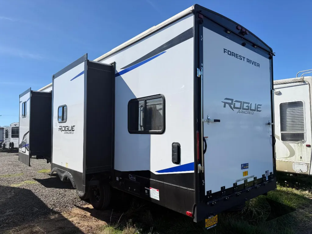 2026 Forest River Vengeance Rogue Armored 26L140, Photos photo 5