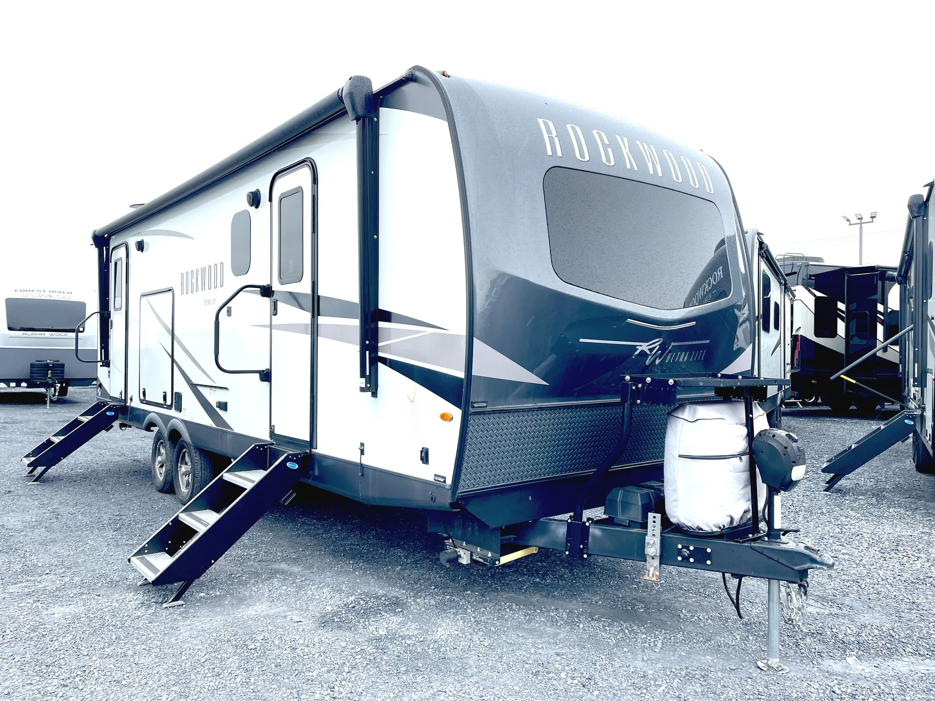 2023 Forest River Rockwood Ultra Lite 2614BS - Photo 2