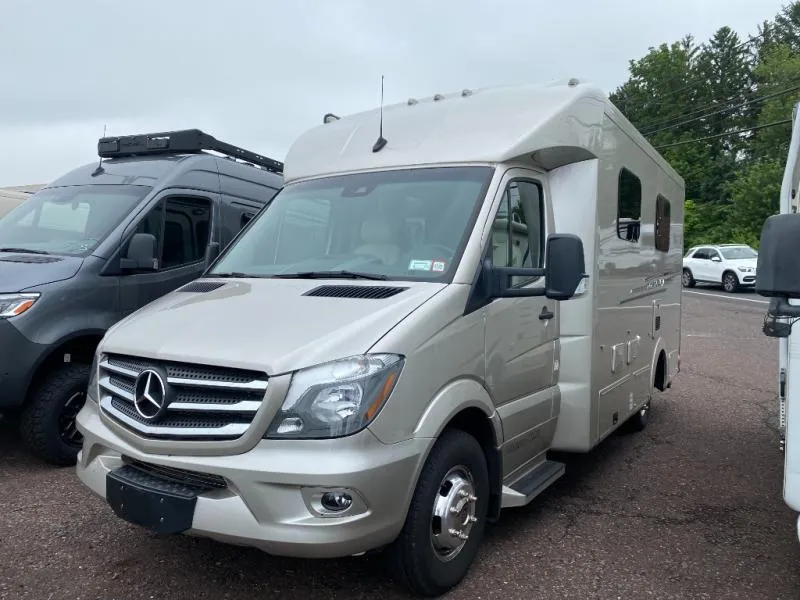 2019 Pleasure-Way Plateau XLMB Std. Model - Photo 2