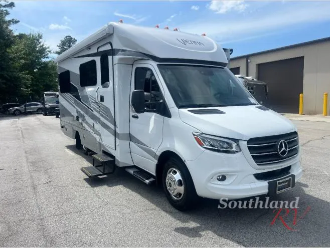 2025 Renegade RV Vienna 25DLN - Photo 2