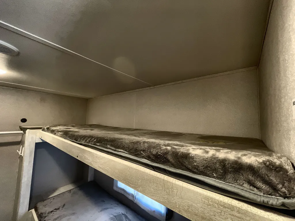 2024 Shasta I-5 530QB, Photos photo 13