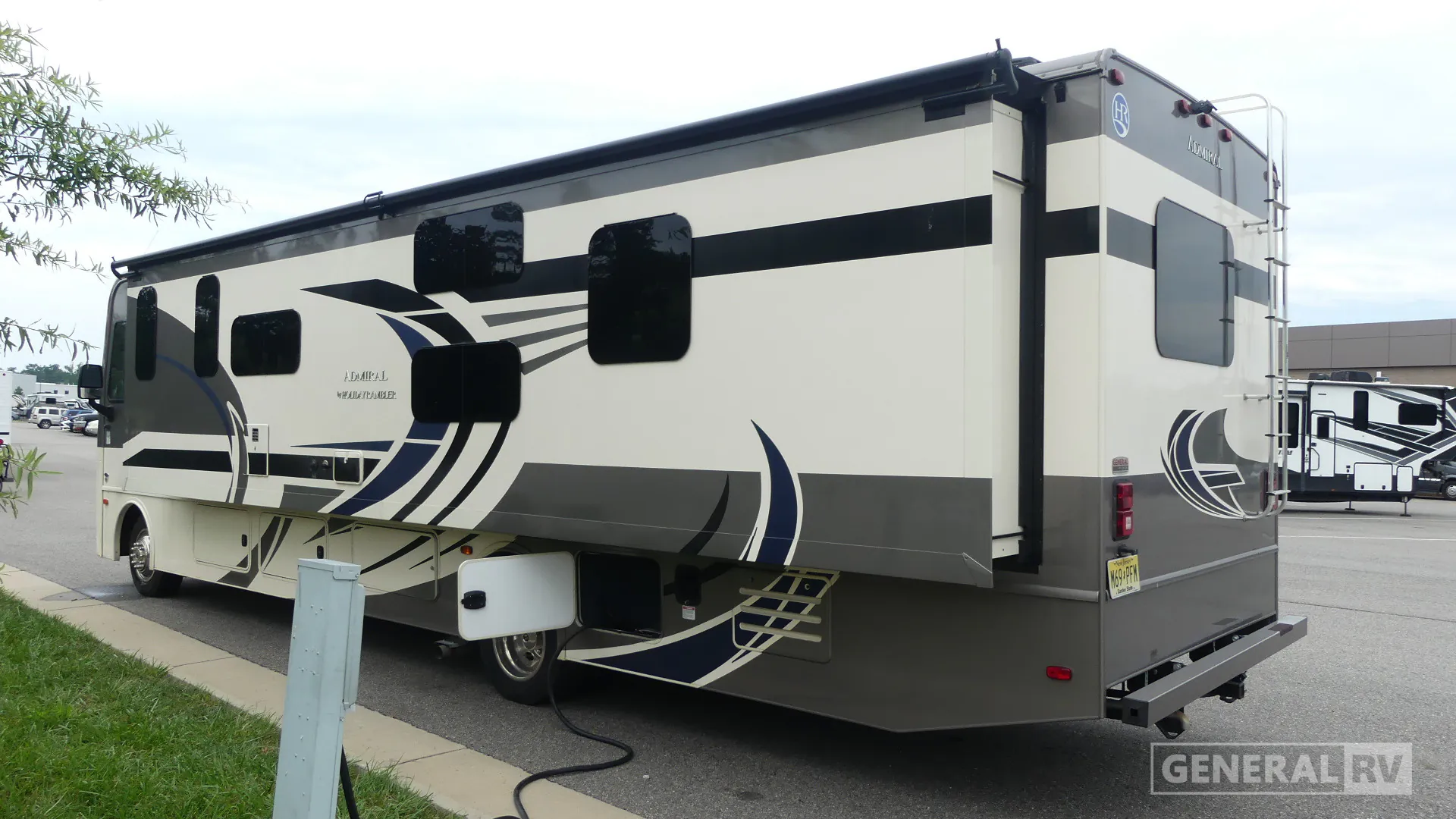 2022 Holiday Rambler Admiral 34J - Photo 4