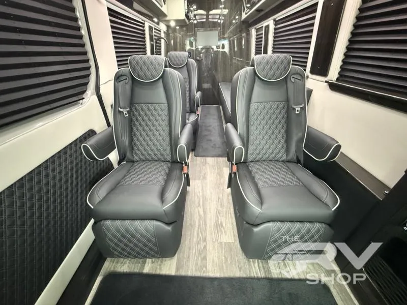 2025 OGV Luxury Coach V-Cruise 9DBA - Photo 3