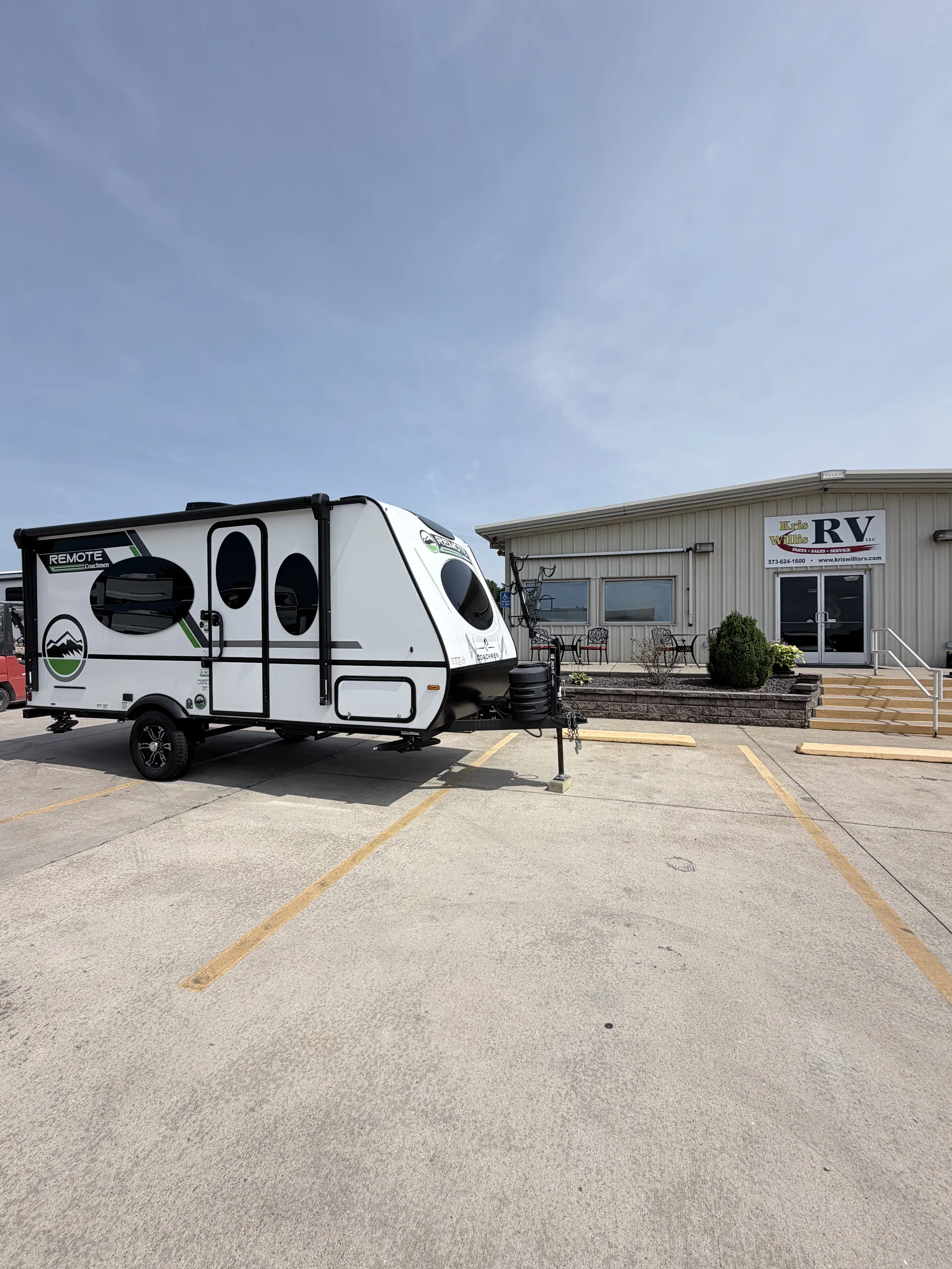 2025 Coachmen Remote 17R - Photo 2