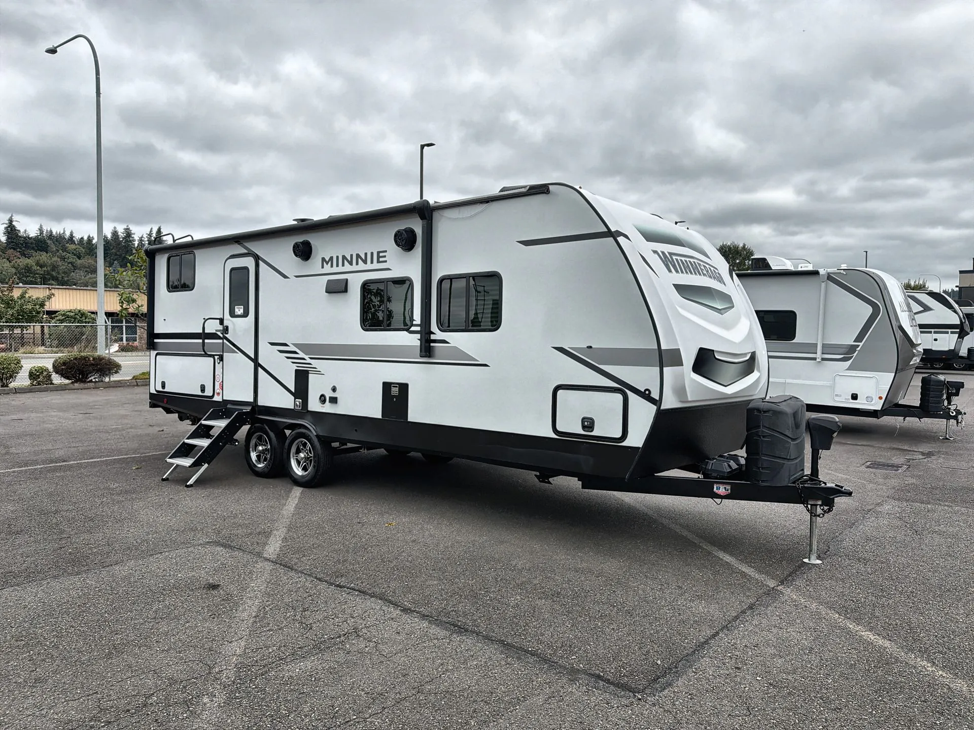 2022 Winnebago Minnie 2301BHS - Photo 2