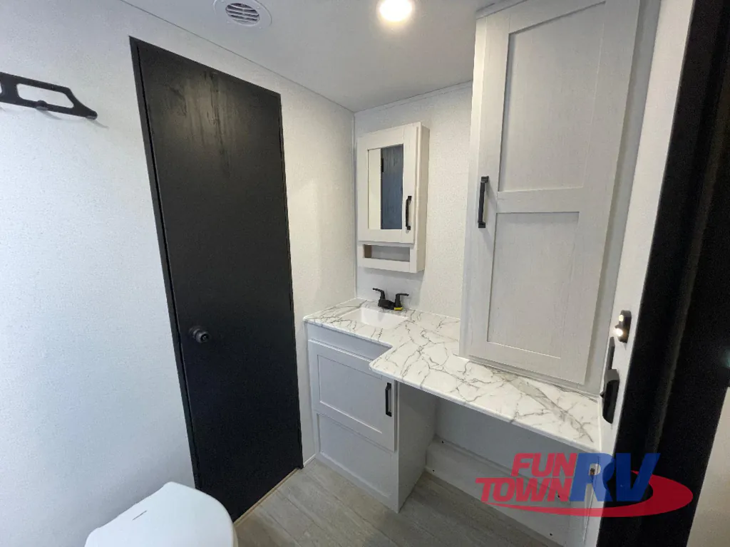 2026 Forest River Solaire 3150TBSS, Photos photo 36