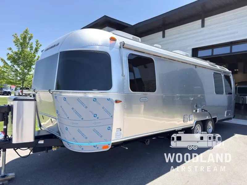 2026 Airstream Globetrotter 27FB - Photo 3