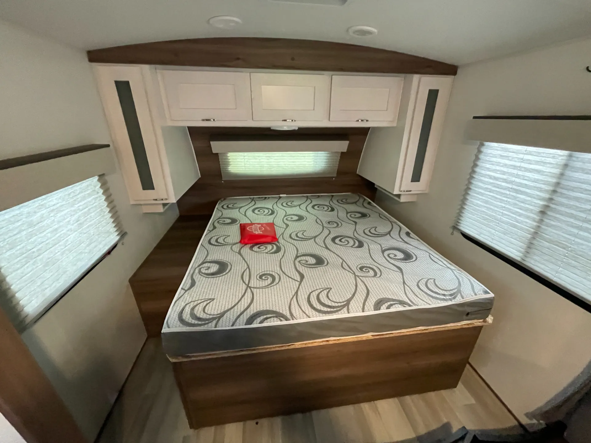 2024 Cruiser RV MPG 2100RB - Photo 4