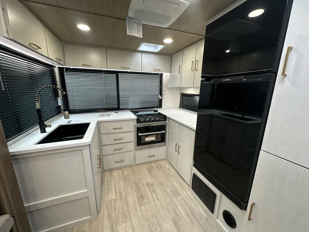 2026 Forest River Vibe 3400SB, Photos photo 12