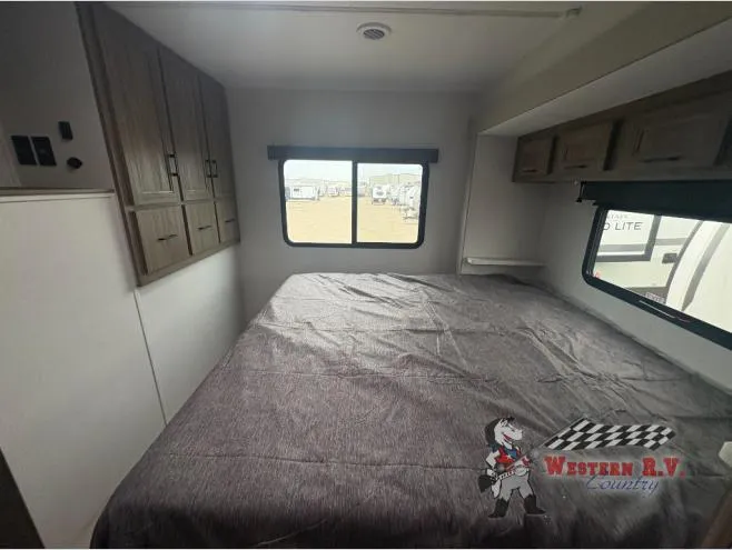2026 Coachmen Freedom Express Ultra Lite 259FKDS - Photo 4
