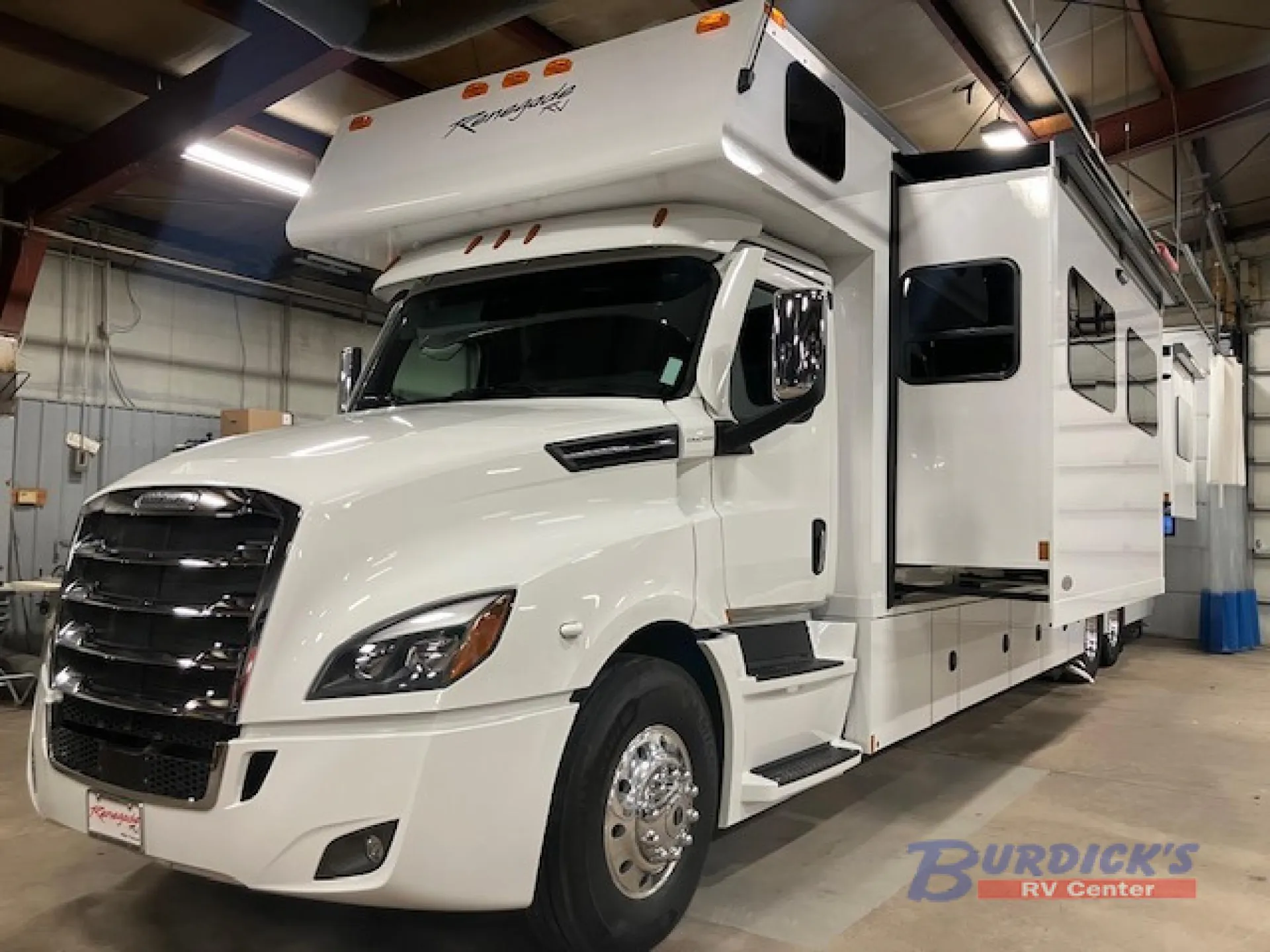 2026 Renegade RV Classic 45CBF - Photo 3