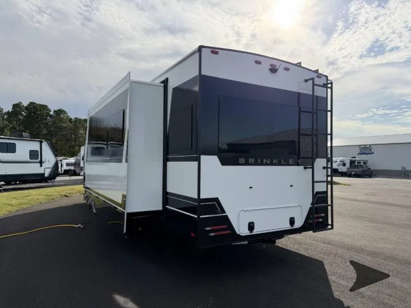 2026 Brinkley Model Z Air 297 - Photo 3