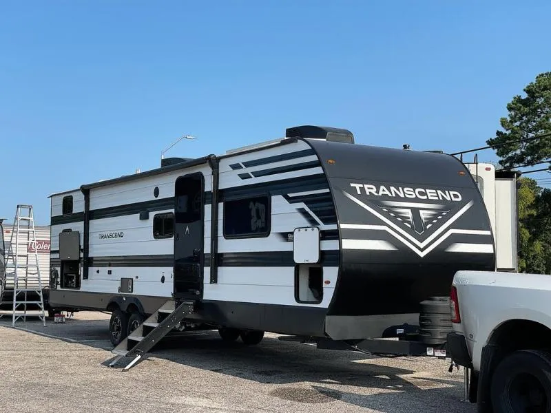2026 Grand Design Transcend 335BHT - Photo 4