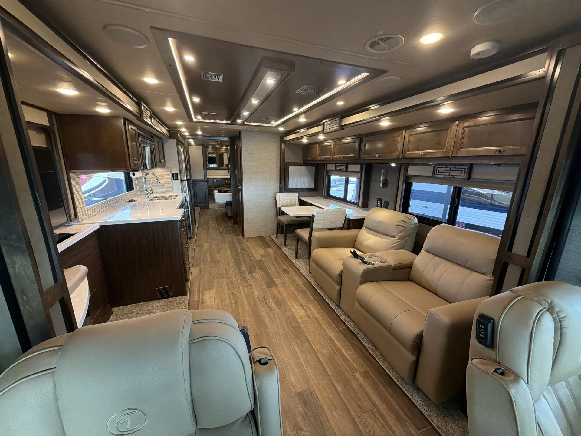 2021 Tiffin Allegro Red 37 BA — living area main