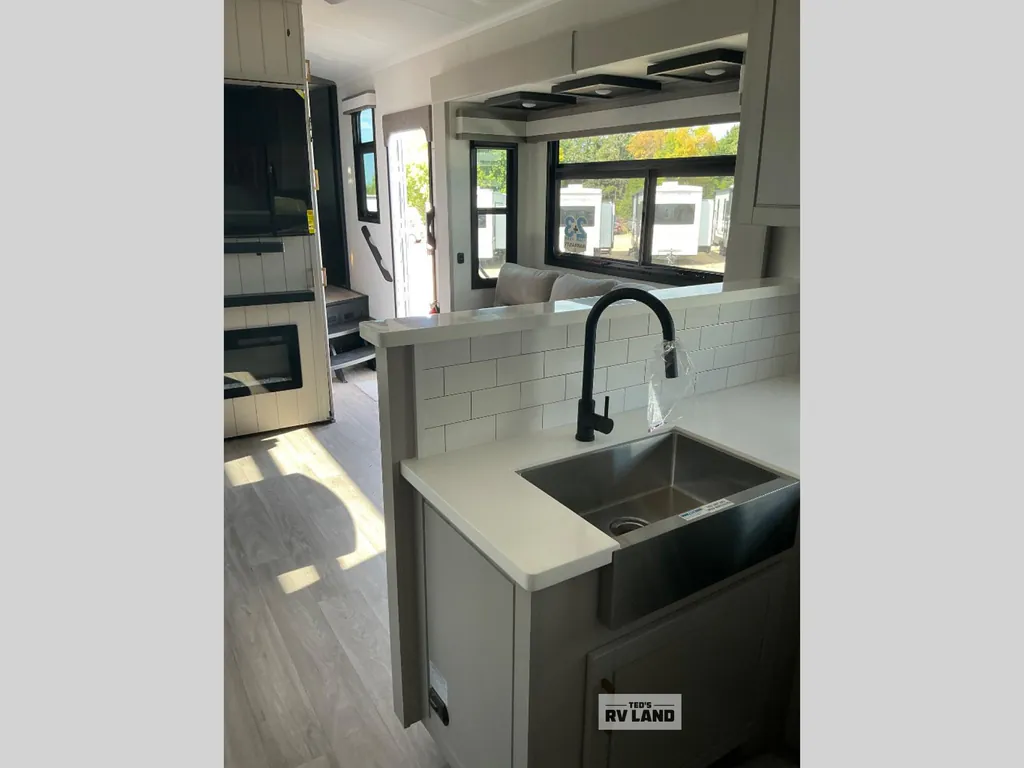 2027 Jayco North Point 391TBBH, Photos photo 21